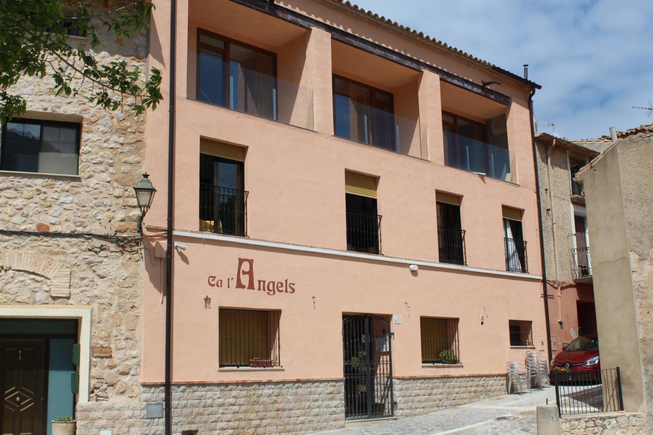 Ca L'Angels Hotel Prat de Comte Exterior photo